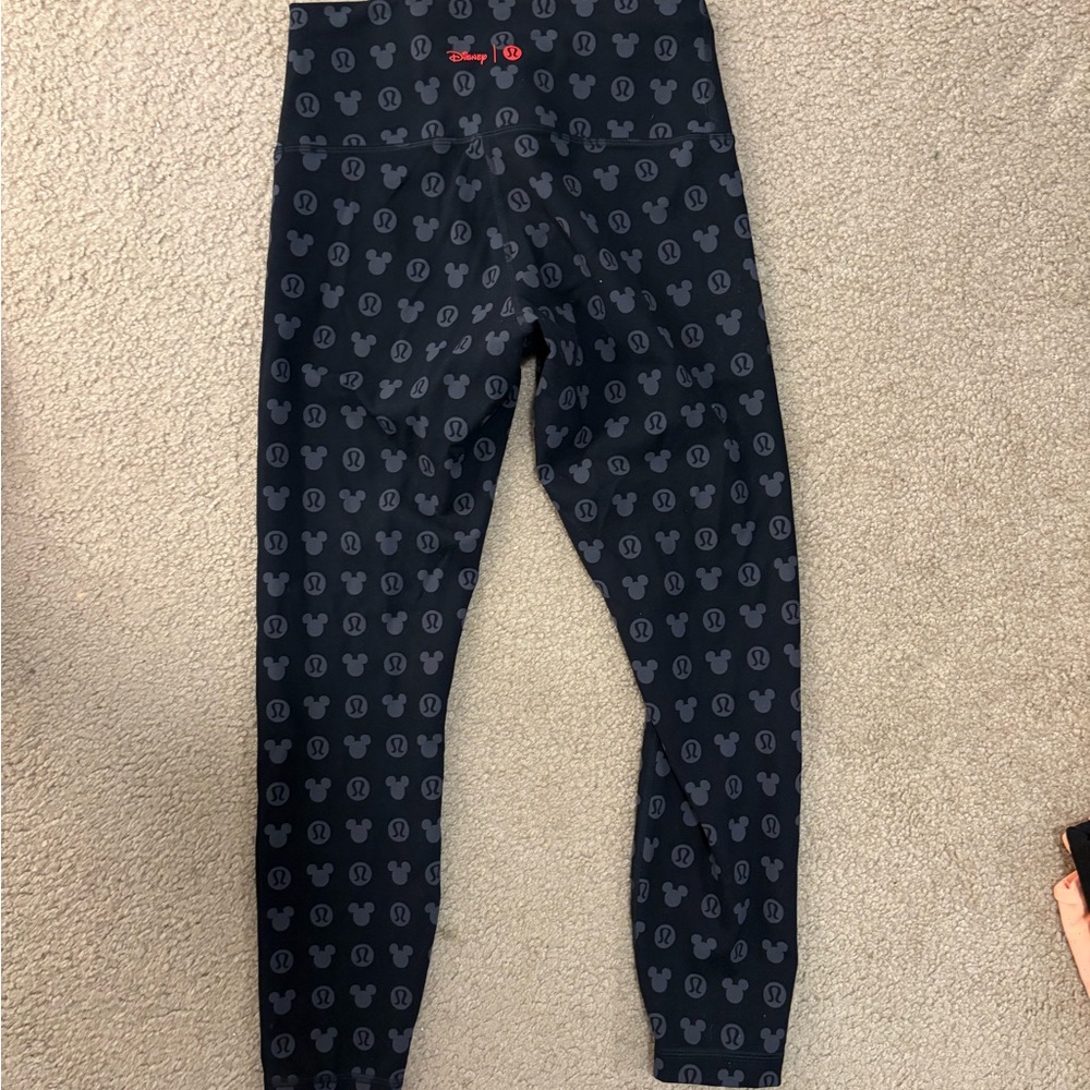 Lululemon Athletica Black Leggings with Tapered Fit